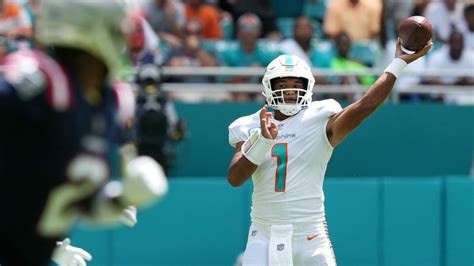 Dolphins' Tua Tagovailoa Admits His Struggles And Fans Are Freaking Out