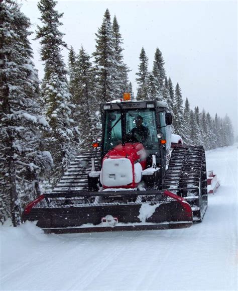 Snowmobile Groomer Ride Along How To Groom / Intrepid Snowmobiler