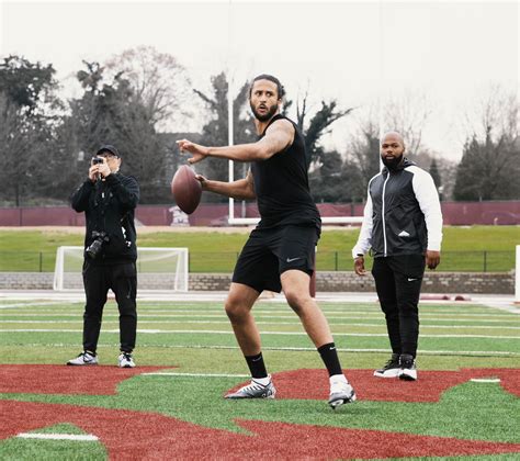 Quincy Avery on Twitter: "Had the opportunity to hit the field with @Kaepernick7 I also get the ...