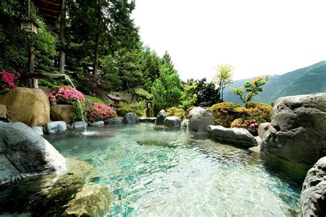 Onsen: Japanese public bathing experience | Environmental Sustainability in Japan 2016