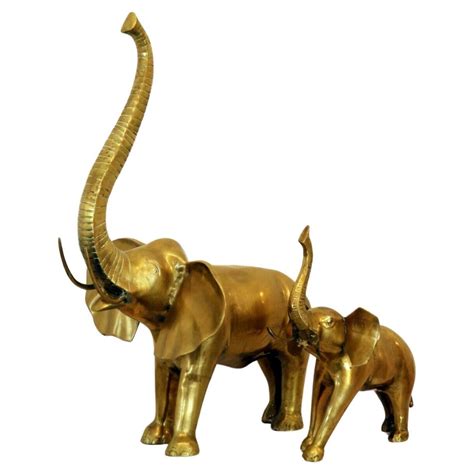 Elephant Asian Sculpture in Solid Bronze For Sale at 1stDibs