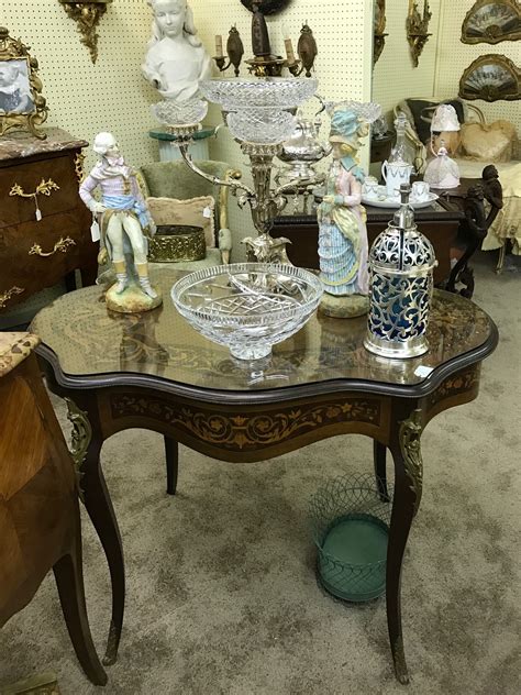 Antiques Collectables | Antique decor, Antique collection, Decor