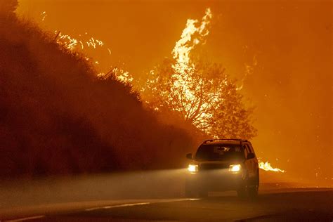 Tens of thousands without power, hundreds evacuated as new fires erupt ...