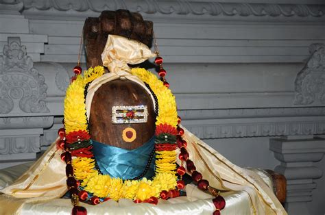 Hindu Temple - Shiva Lingam | Mahé | Pictures | Seychelles in Global ...