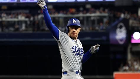 Dodgers' Freddie Freeman wins World Series MVP with historic ...