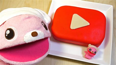 YouTube Play Button Cake 再生ボタンケーキ Recipe - YouTube