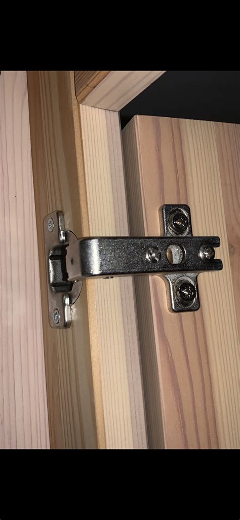 Need help identifying hinges (details in comments) : r/IKEA