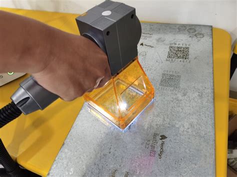 HeatSign 30W Portable Handheld Laser Engraving Etching Machine For ...