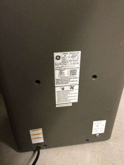 GE DEHUMIDIFIER - Currie Auction Service