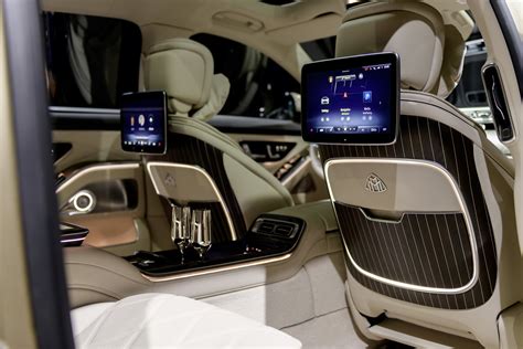 El Mercedes-Maybach Clase S sigue definiendo el estándar del lujo ...