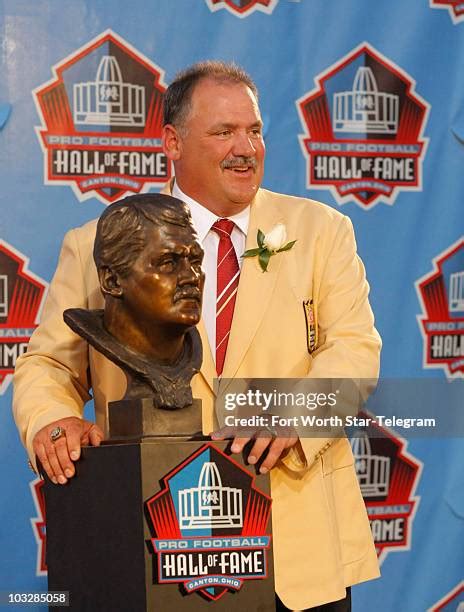 Washington Redskins Hall Of Fame Photos and Premium High Res Pictures - Getty Images