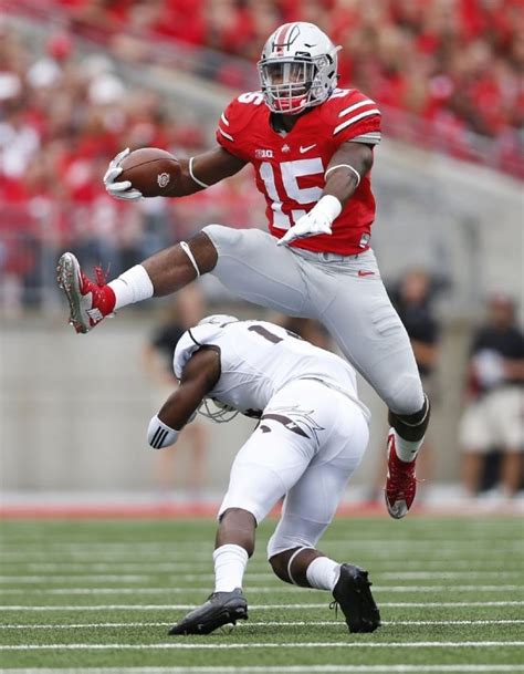 Ohio State notebook | Ezekiel Elliott shows off hurdling skill