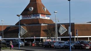 Tesco annual profits fall - ITV News