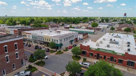 Stunning Aerial Photos of Historic Rogers Arkansas - Drones Over Arkansas