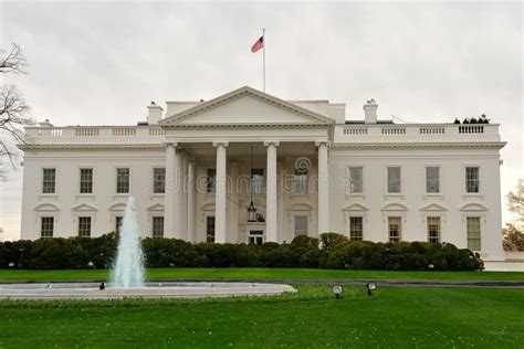 147 Front View White House Washington Dc Stock Photos - Free & Royalty-Free Stock Photos from ...