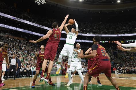 Photos: Cavaliers vs. Celtics - Nov. 30, 2018 Photo Gallery | NBA.com