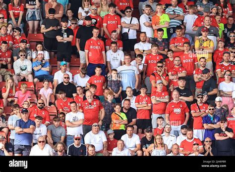 Nottingham Forest fans Stock Photo - Alamy