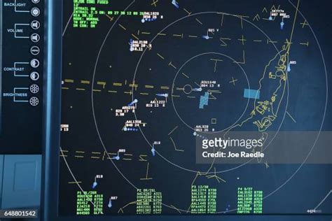 Air Traffic Control Radar Photos and Premium High Res Pictures - Getty ...