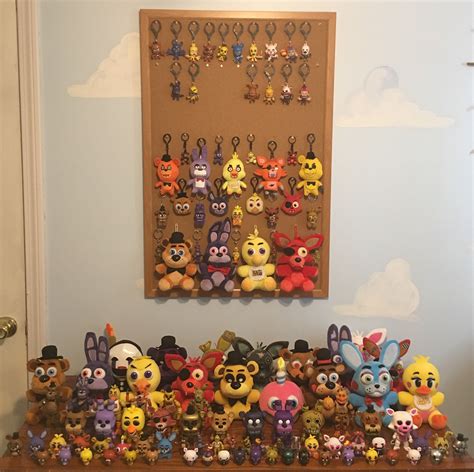 My FNAF Collection So Far (It's almost done!) : r/fivenightsatfreddys