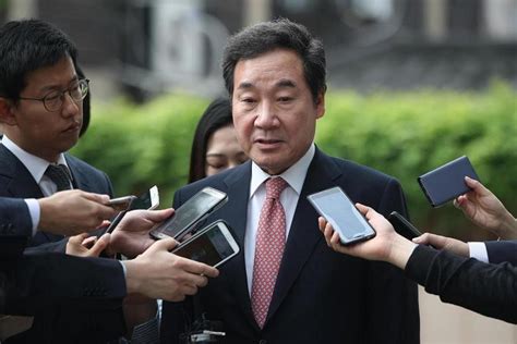 South Korean Parliament approves Lee Nak Yon as new prime minister ...