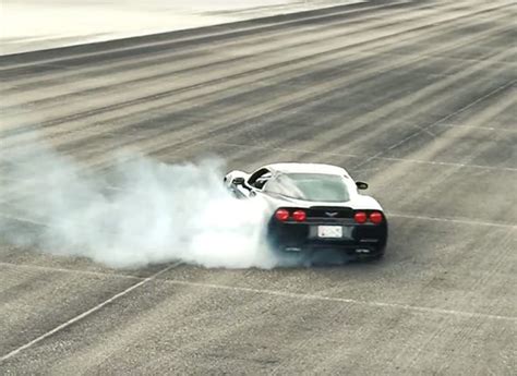 Genovation's Electric Chevrolet Corvette Sets Speed Record