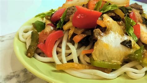 Central Asian dish – Lagman (Noodles with vegetables and beef) - YouTube