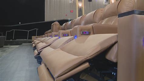 Illinois' largest movie theater screen: Inside look at Batavia ...