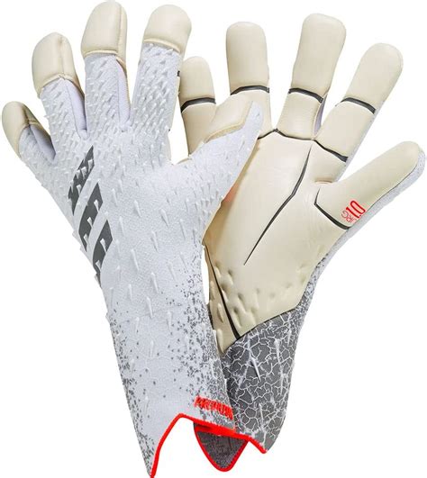 Best Soccer Goalie Gloves On the Market | The Soccer Handbook Store