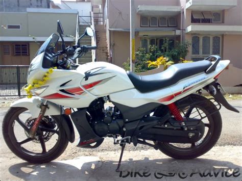 Hero Honda Karizma R 2011 (4)