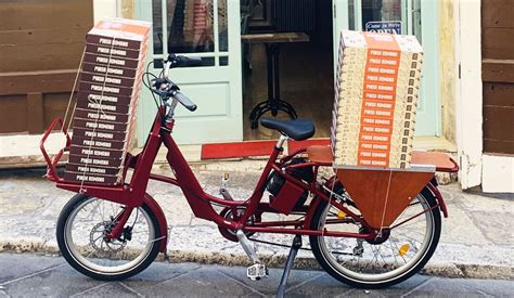 PIZZA DELIVERY BY BIKE - Zero Sei - Sotto Pinsa Romana