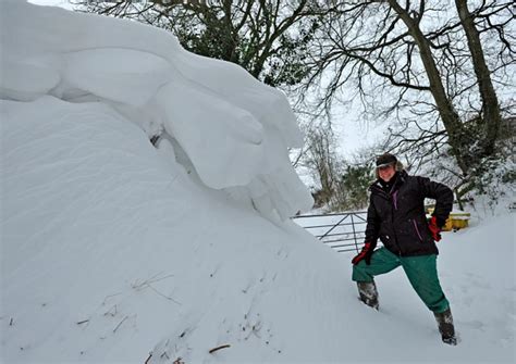 Epic Wyoming Snow Drifts [VIDEOS]