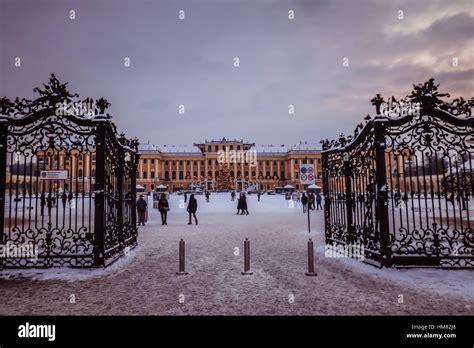 Schonbrunn Palace Winter High Resolution Stock Photography and Images ...