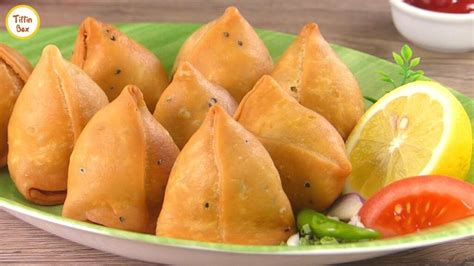 Aloo Samosa/ Punjabi Samosa/ Bengali Singara Recipe by Tiffin Box ...