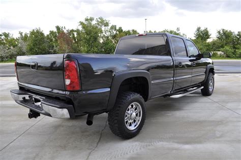 great shape 2004 Chevrolet Silverado 3500 HD SRW 4×4 crew cab for sale