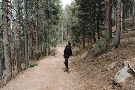 Maxwell Falls Hike in Evergreen Colorado | Cara Eliz Photo