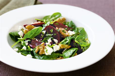 spinach goat cheese beet salad