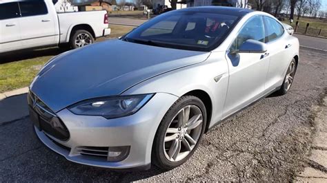 Someone Paid $7,800 For This 269K-Mile Tesla Model S Possibly With An ...