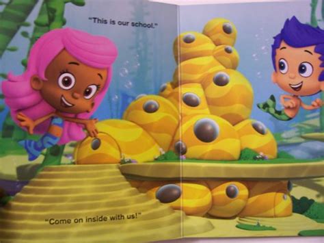 Bubble Guppies Here Come the Bubble Guppies ~ 4 Educational Board Book Set in a Fun Carrying ...