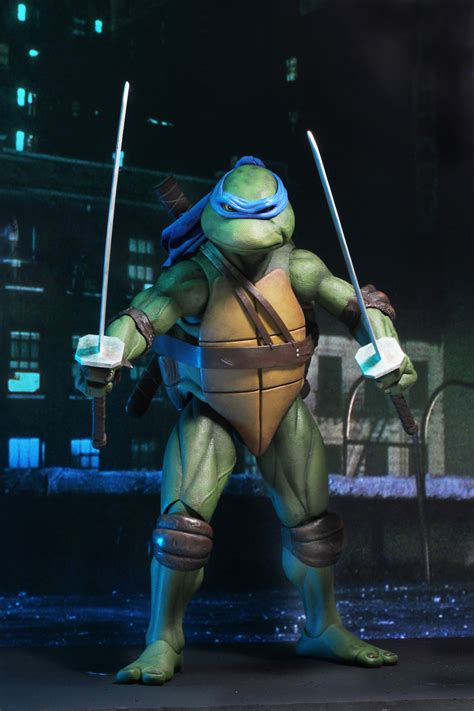 Toy Fair 2017 - Official NECA TMNT 1990 Leonardo Images and Info - The ...