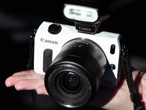 First look at the Canon EOS M - CNET