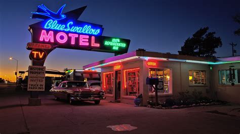 Blue Swallow Motel @ Route 66 by night Foto & Bild | architektur, architektur bei nacht, motel ...