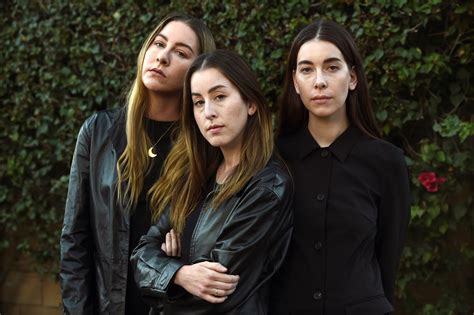 At the Grammys, sister trio HAIM makes rock 'n' roll history Post ...