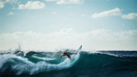 Pin on Travel & Sports | Surfing waves, Surfing, Waves