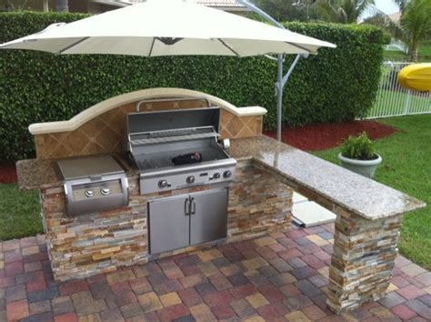 20+ Outdoor Bbq Pit Ideas – The Urban Decor