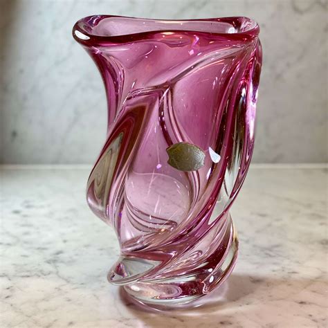 Superb extra large pink spiral crystal vase by Val Saint Lambert in ...