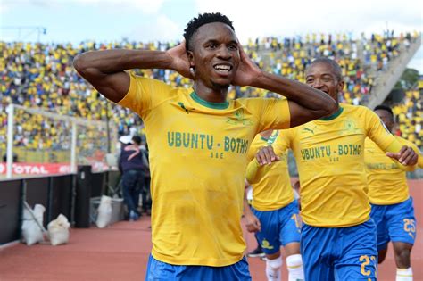 Themba Zwane set for a three-peat of his clean-up of three major prizes at the PSL Awards