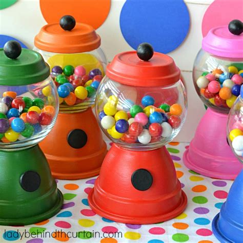 DIY Gumball Machine Party Favors