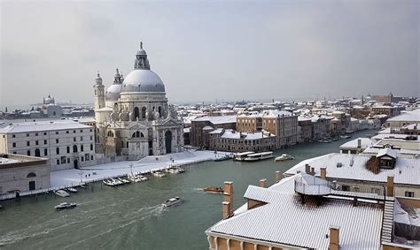 Weekly wrap-up: Rare snow covers Rome, Venice; Intense nor'easter ...