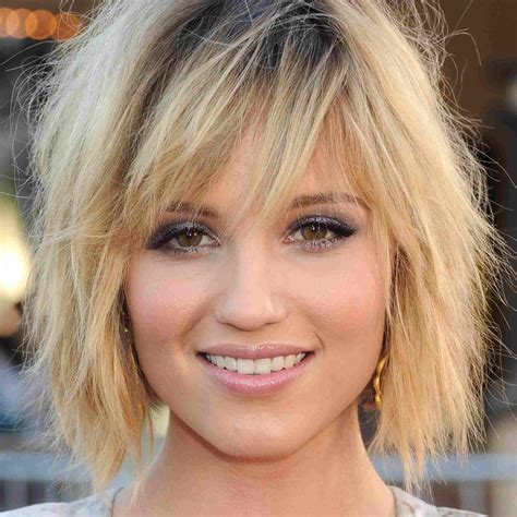 20 Photos Straight Long Shaggy Pixie Haircuts