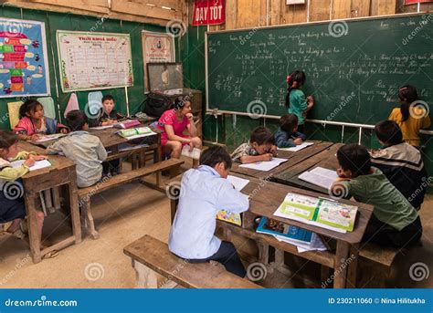 Vietnamese School Children In The Classroom Editorial Image ...